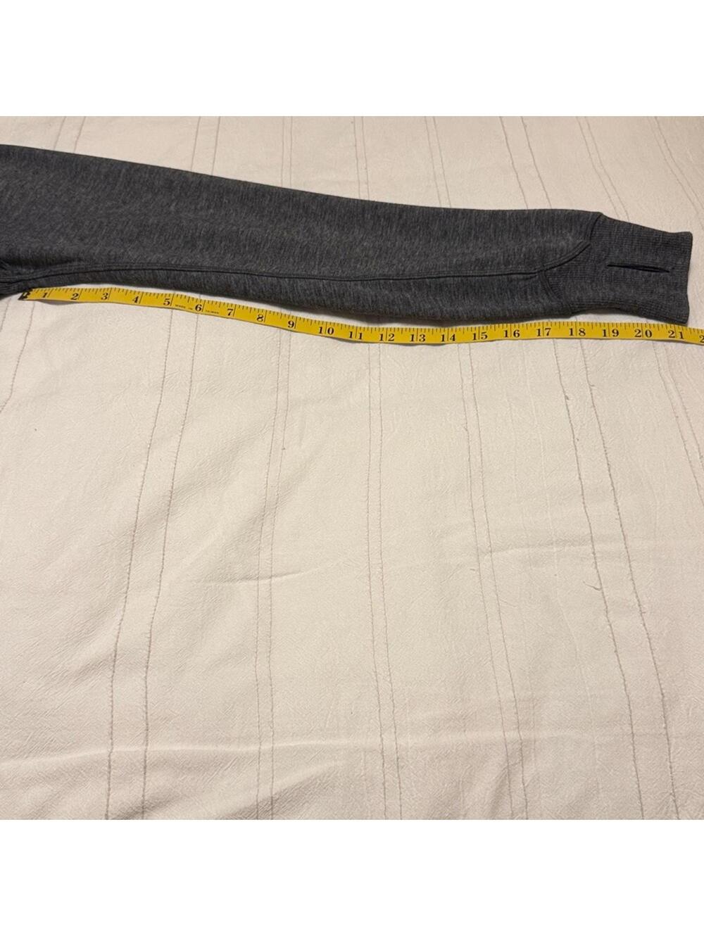Brooks Run Happy Men's Charcoal Crewneck Running Top XS Long Sleeve Athletic - Picture 6 of 7
